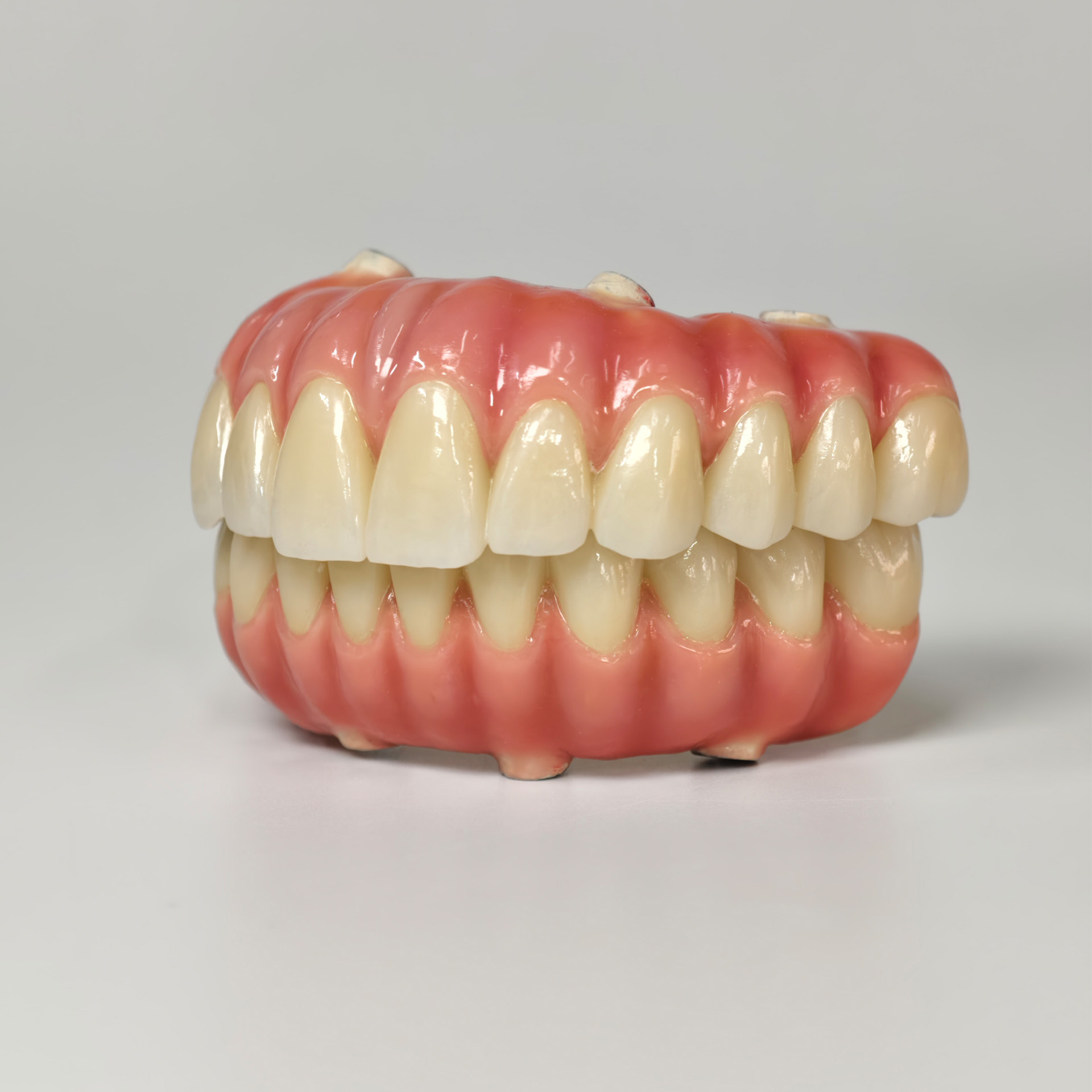 Zirconia-Enamel Hybrid Malo Br