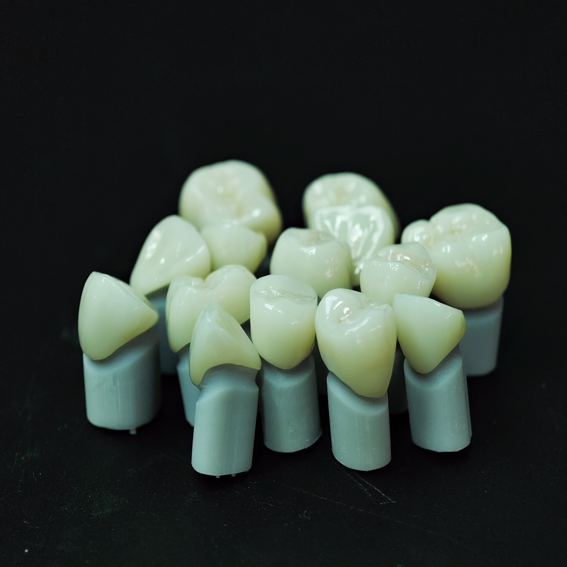 High - Strength Zirconia crown
