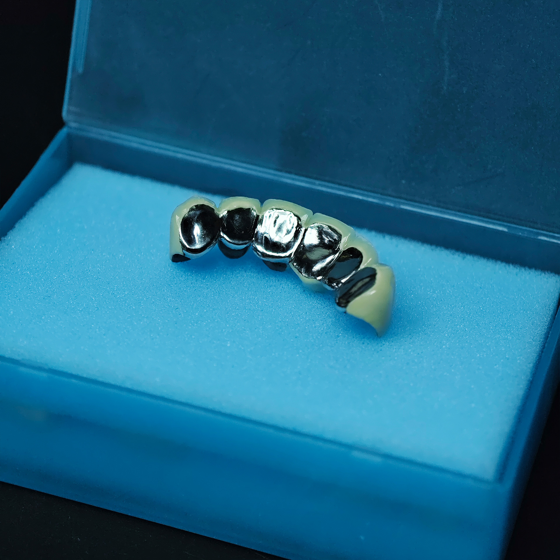 Co - Cr PFM Dental bridge